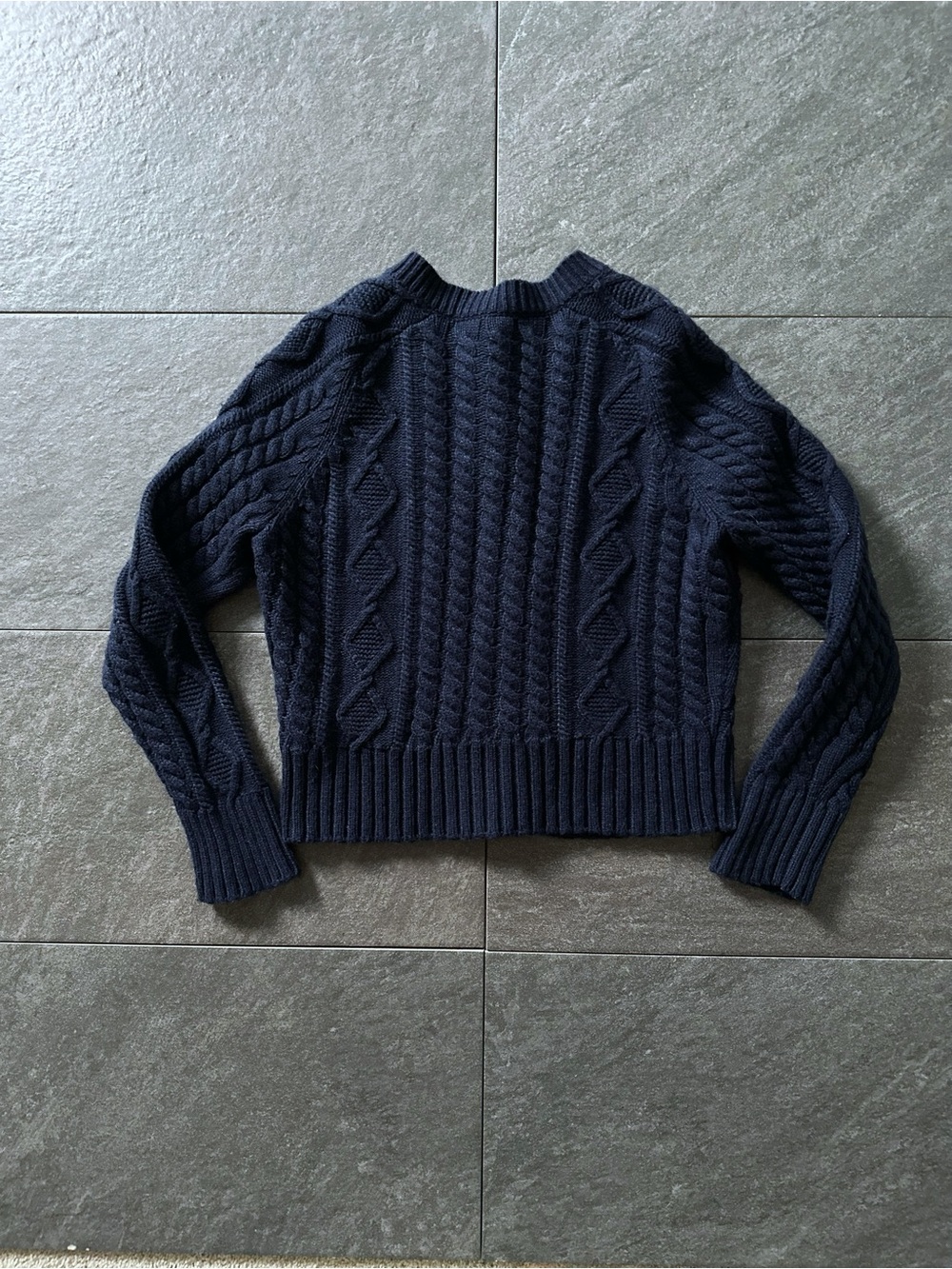 J.Crew Women’s Cable Knit Cardigan/Gold Crest Buttons – Navy/Size M/Excellent - Picture 6 of 9